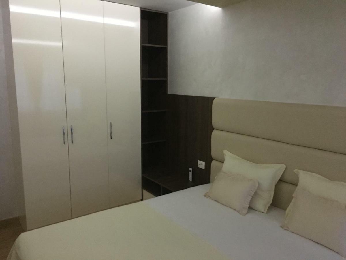 Panoramic Sea View 3-Bedroom Apartment 50 M From The Sea 부드바 외부 사진