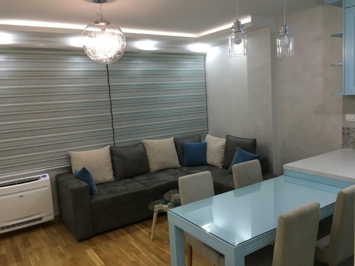 Panoramic Sea View 3-Bedroom Apartment 50 M From The Sea 부드바 외부 사진